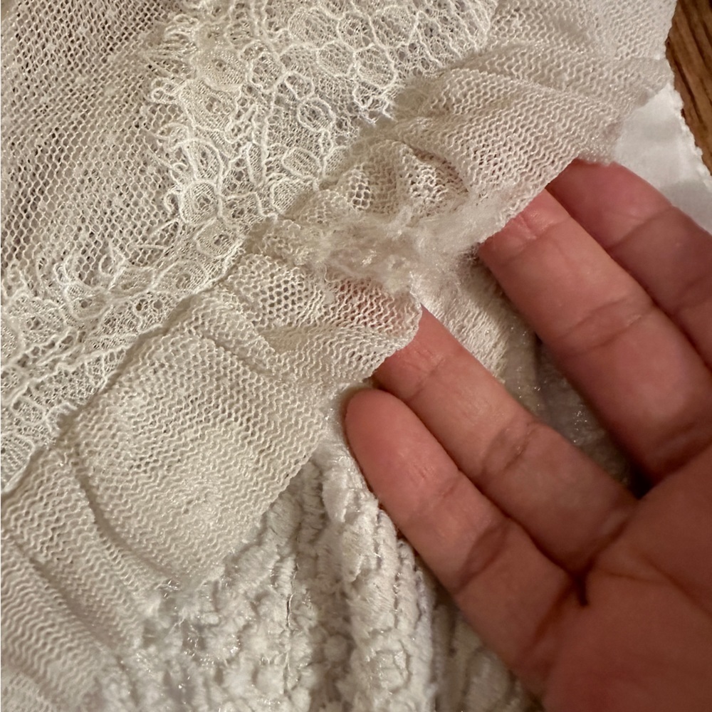 Three Floor Revolve Off White Lace Ruffle In Line Dress Size Small - Picture 8 of 11